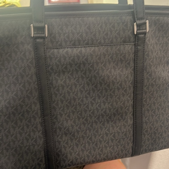 Michael Kors laptop bag EUC black with gray MK and silver hardware - Picture 14 of 14